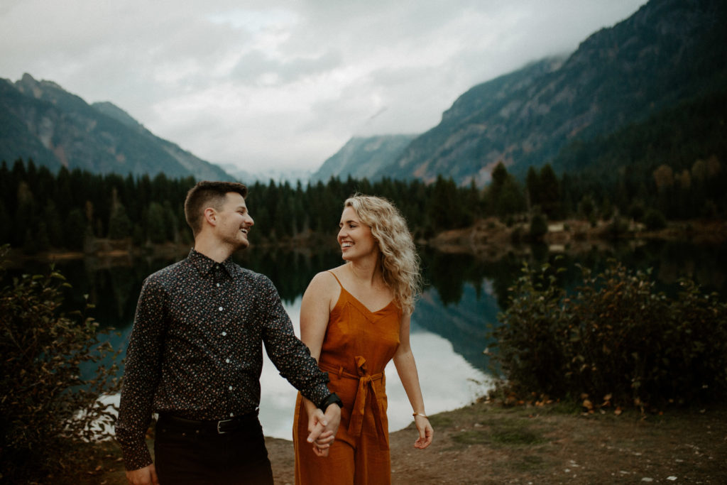 tips for amazing engagement photos by a wedding photographer