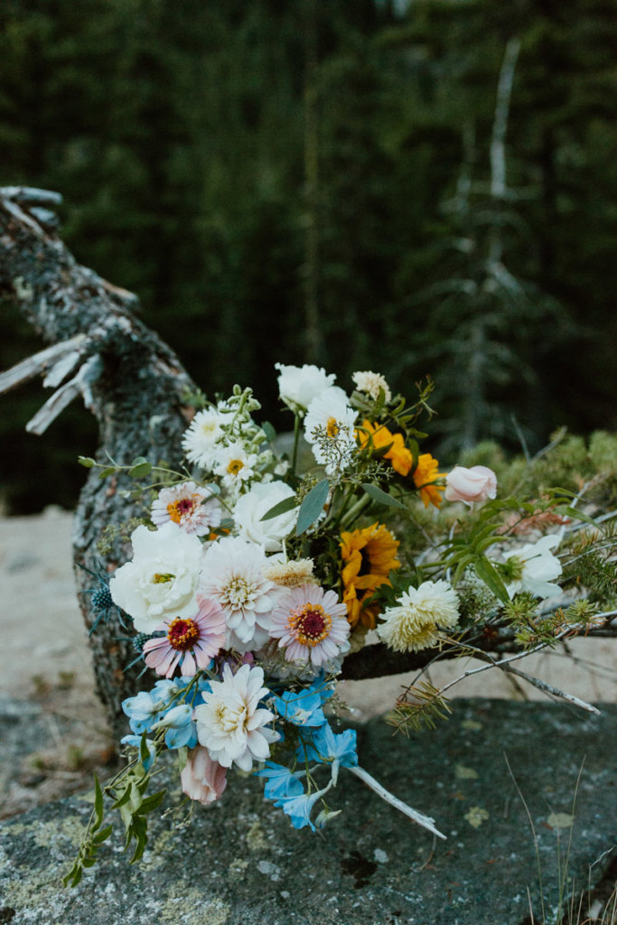 elopement florals leavenworth