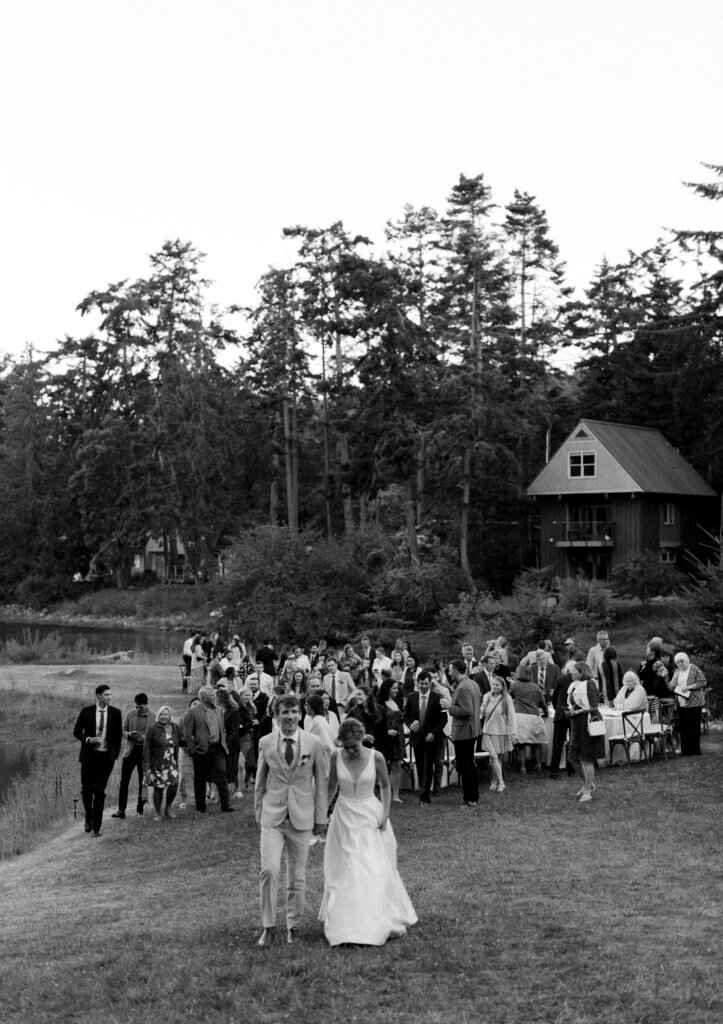 classic captain whidbey inn wedding
